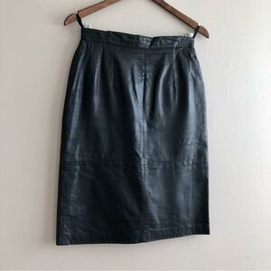 Vintage Genuine Leather High Rise Waist Fitted Mini Length Skirt Black